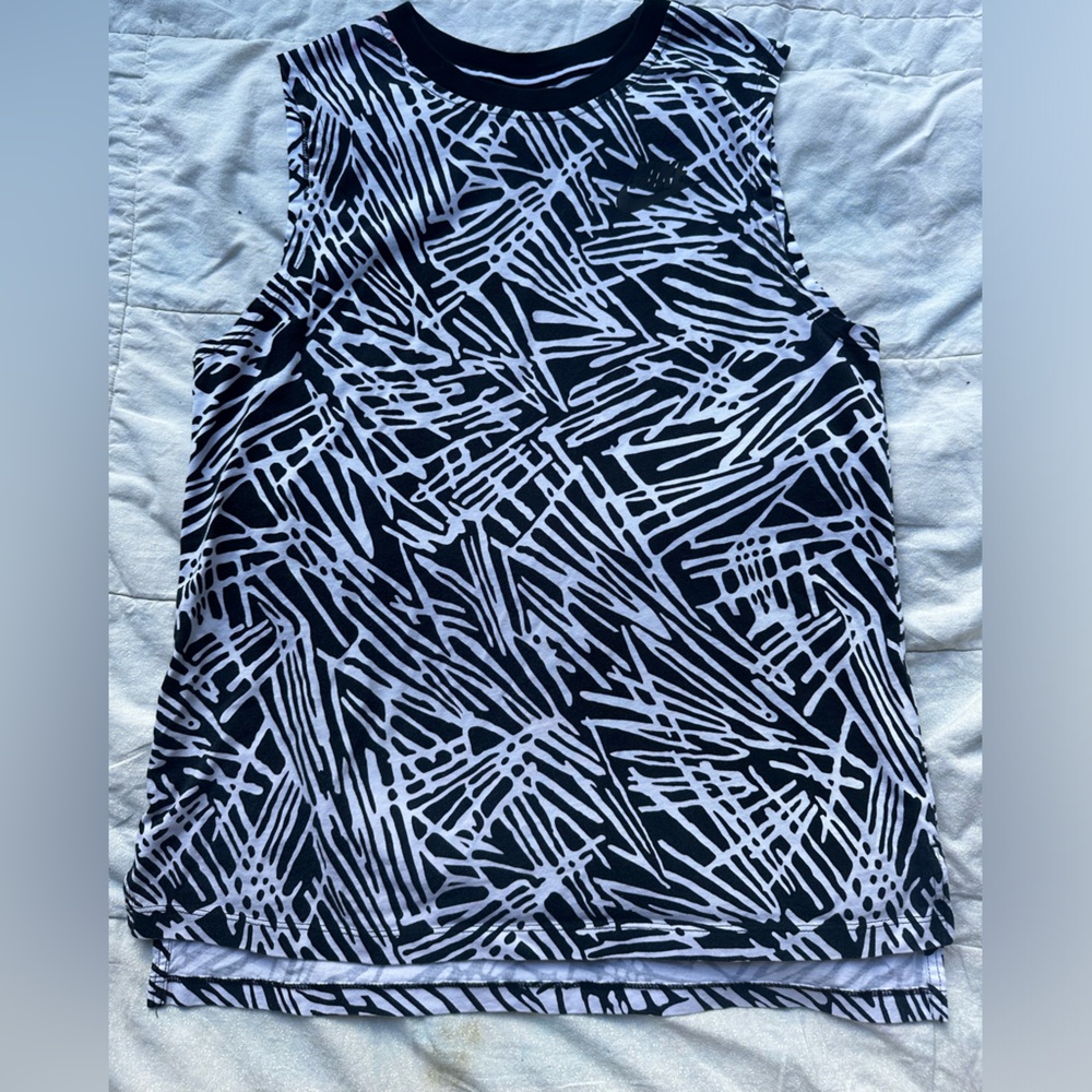Nike Black and White Sports Top- with Reverse Tone Design on Back